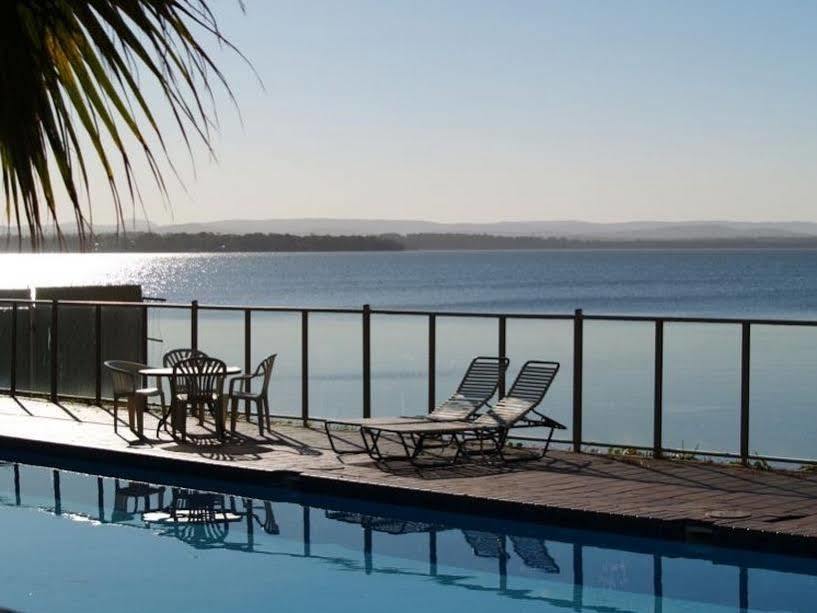 The Beachcomber Hotel & Resort, Ascend Hotel Collection Toukley Luaran gambar View of the bay from a hotel